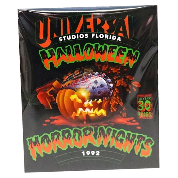 Universal Studios Halloween Horror Nights 30 Horror Throwback Pumpkin Magnet - Picture 1 of 1